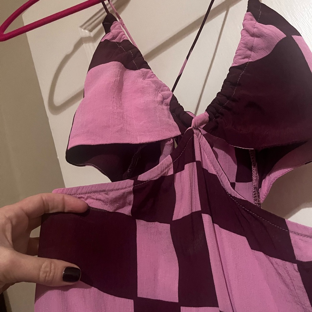 RVCA NO JUDGEMENT MIDI DRESS. WORN ONCE.